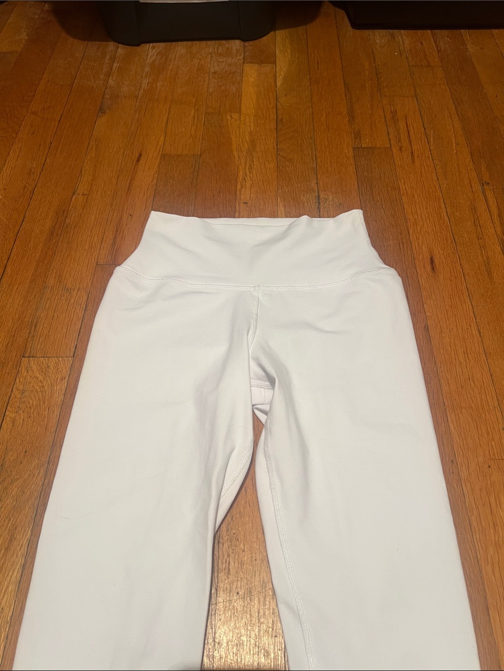 Alo Yoga High Waist Dash 7/8th Capri Cropped Tights in White, Women’s size Small - Picture 4 of 16